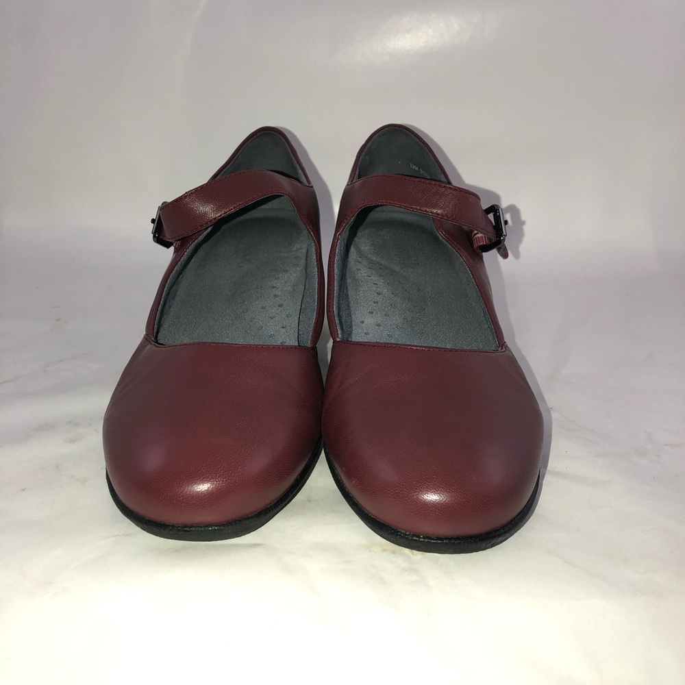Softwalk Shoes’ Irish II Mary Janes